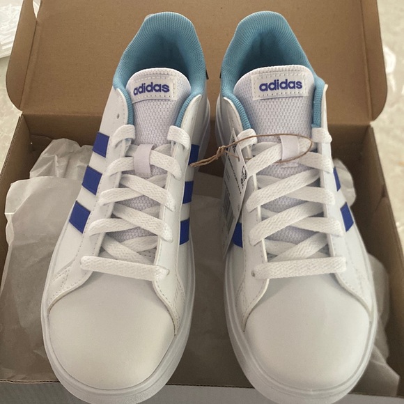 NWT Adidas Kids Grandcourt 2.0 Sneakers Size 3 - Picture 4 of 8
